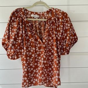 Loft Blouse, Petite Large, Amber color with white Flowers